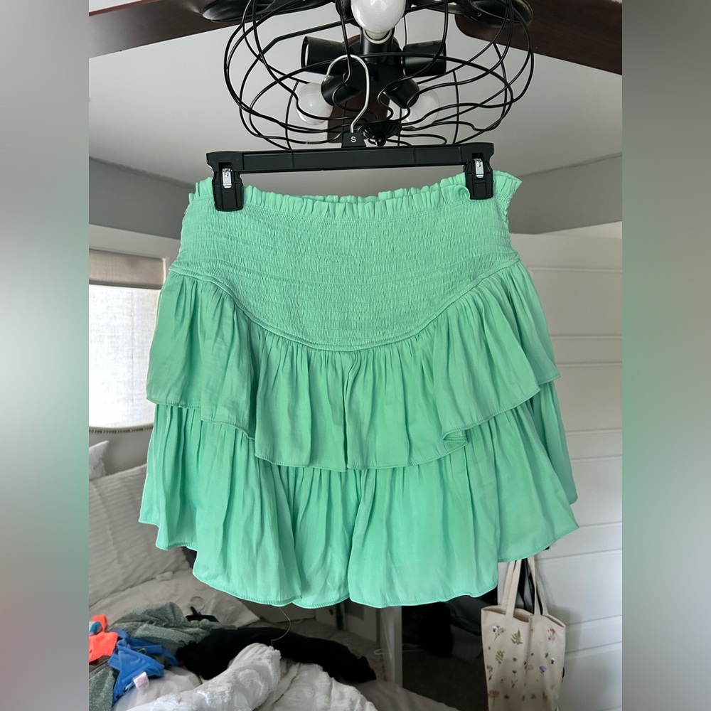 FLOWY SKIRT!